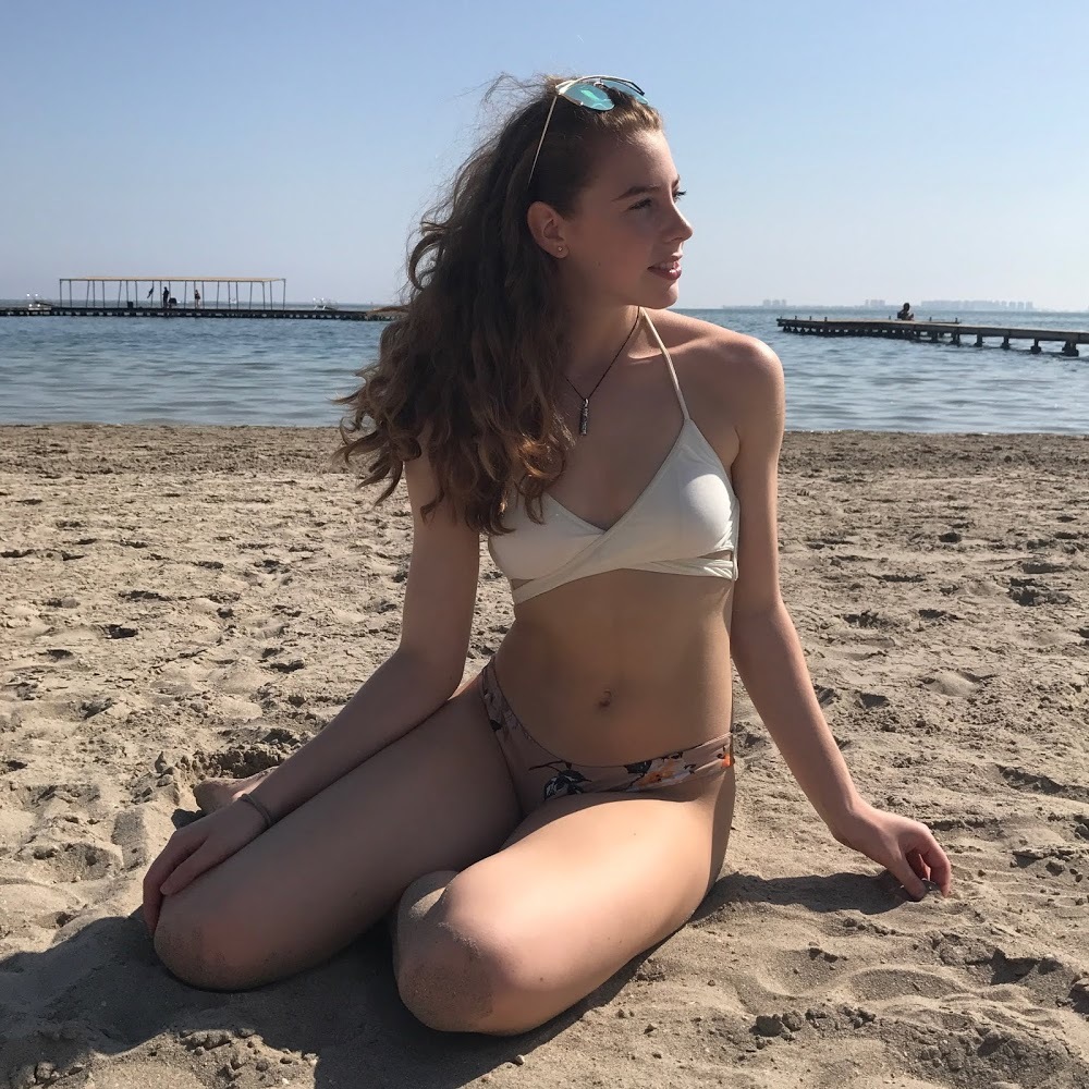 Meet your Posher, Daniela